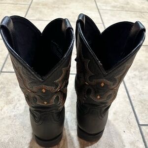 Ariat cowboy boots